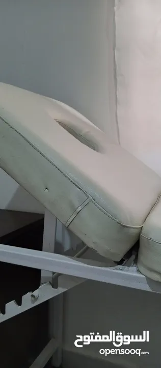 سرير مساج أو حجامة جلد لون ابيض ،،،،