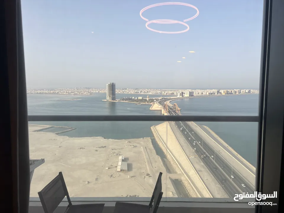 ستديو للايجار مطل على البحر يوجد بلكونه شامل ewa في مبنى جديد