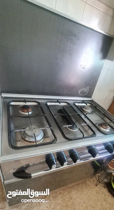 فرن غاز بحاله ممتازه