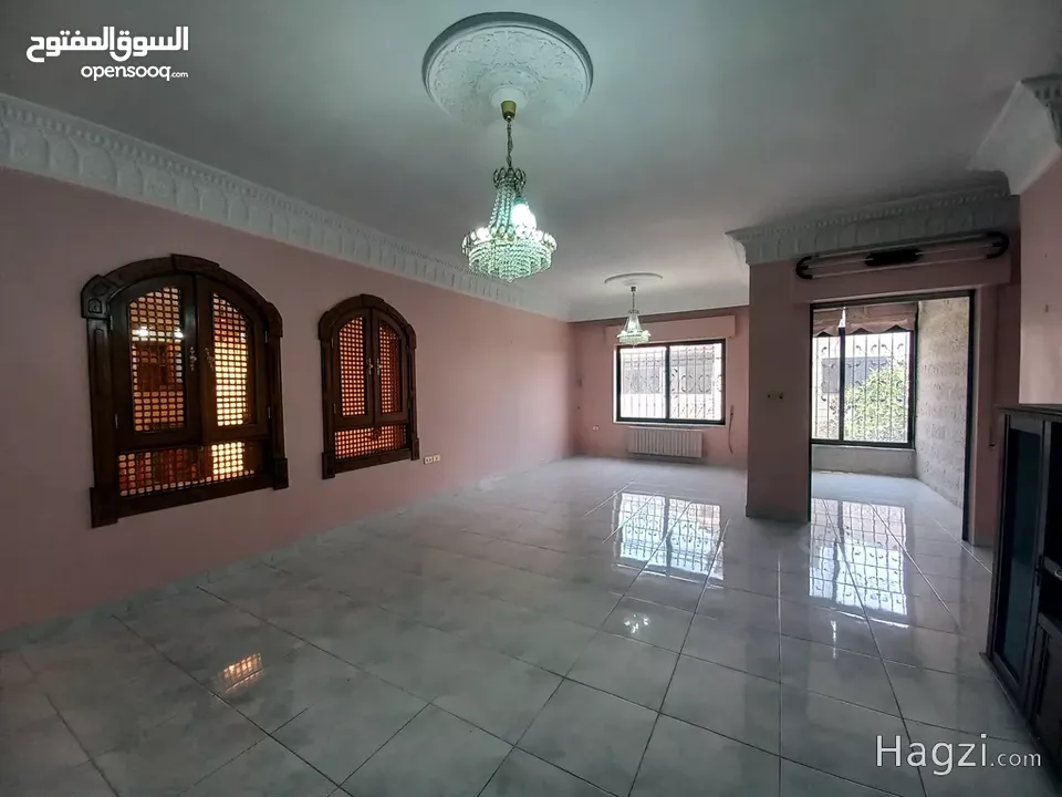 شقة غير مفروشة للإيجار 835م2 ( Property 17112 ) سنوي فقط