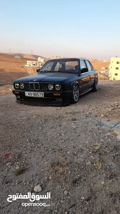 بي ام دبليو E30 موديل ،1986. محدثة. 1990
