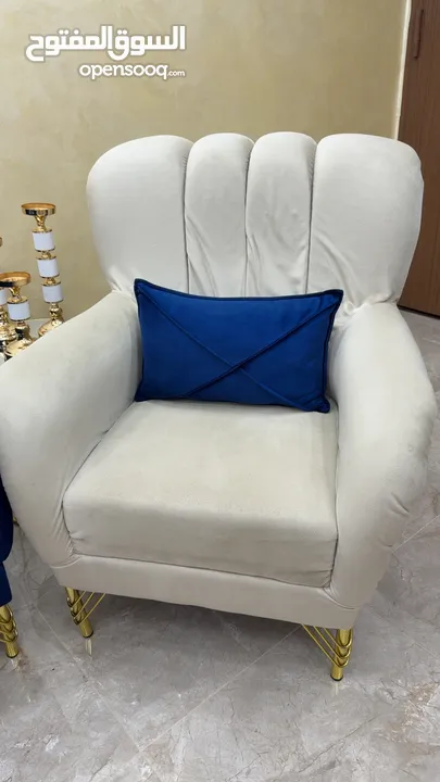 طقم كنب 7 مقاعد استعمال بسيط جداً