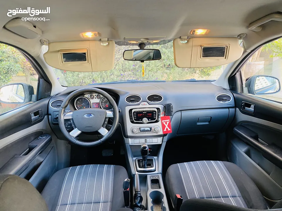 فورد فوكس فل اوتماتك بنزين ماتور 1600 بوضعية ممتازة ترخيص وتأمين جديد الله يبارك لصاحب النصيب..