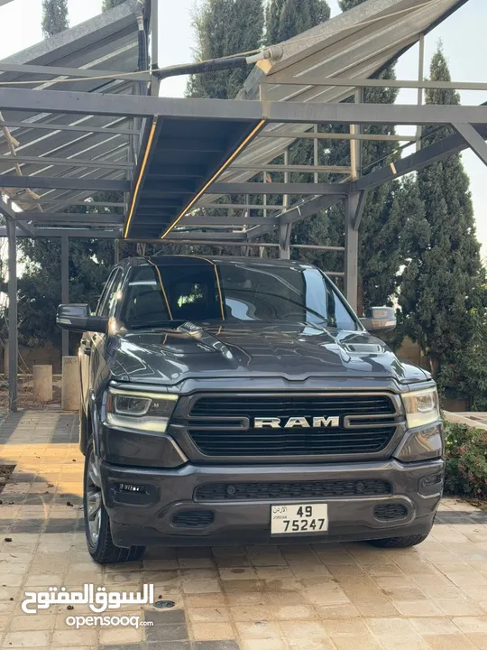 Dodge Ram 1500 Hemi / Laramie Trim 2020 (للبيع)