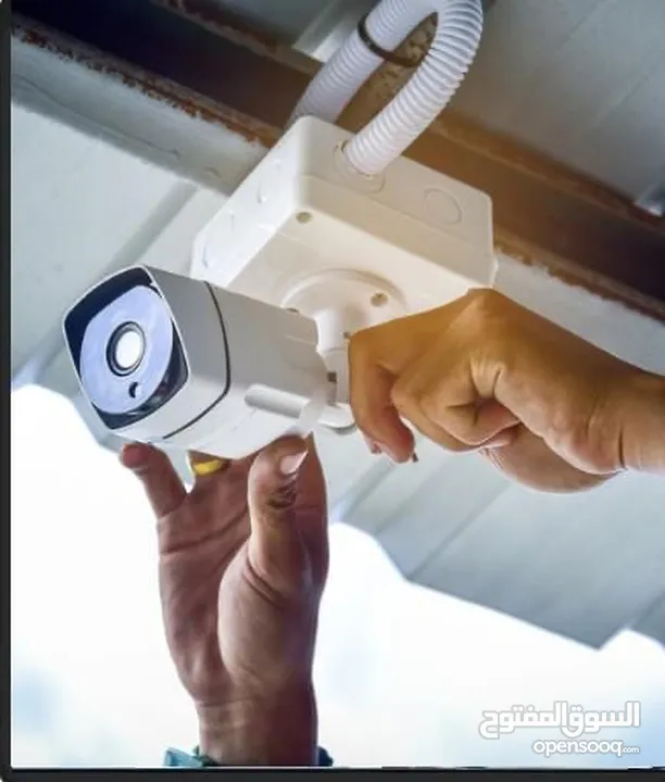 نصب وتجهيز كاميرات المراقبة وانظمة الحماية