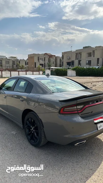 Dodge Charger Black top 2019