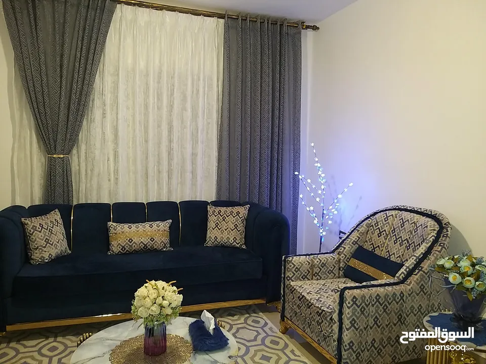 (غرفة ضيوف مع سفره ، غرفة نوم ) شبه جديد