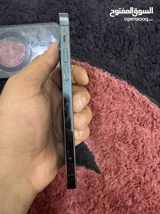 15 بروماكس  و ايفون 12برو