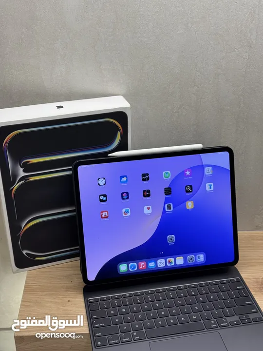 iPad Pro M4 13-inch Wifi+ Cellular W MagicKeyboard