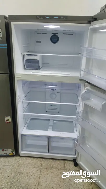 ثلاجة سامسونج بحالة الوكالة استخدام شهرين فقط