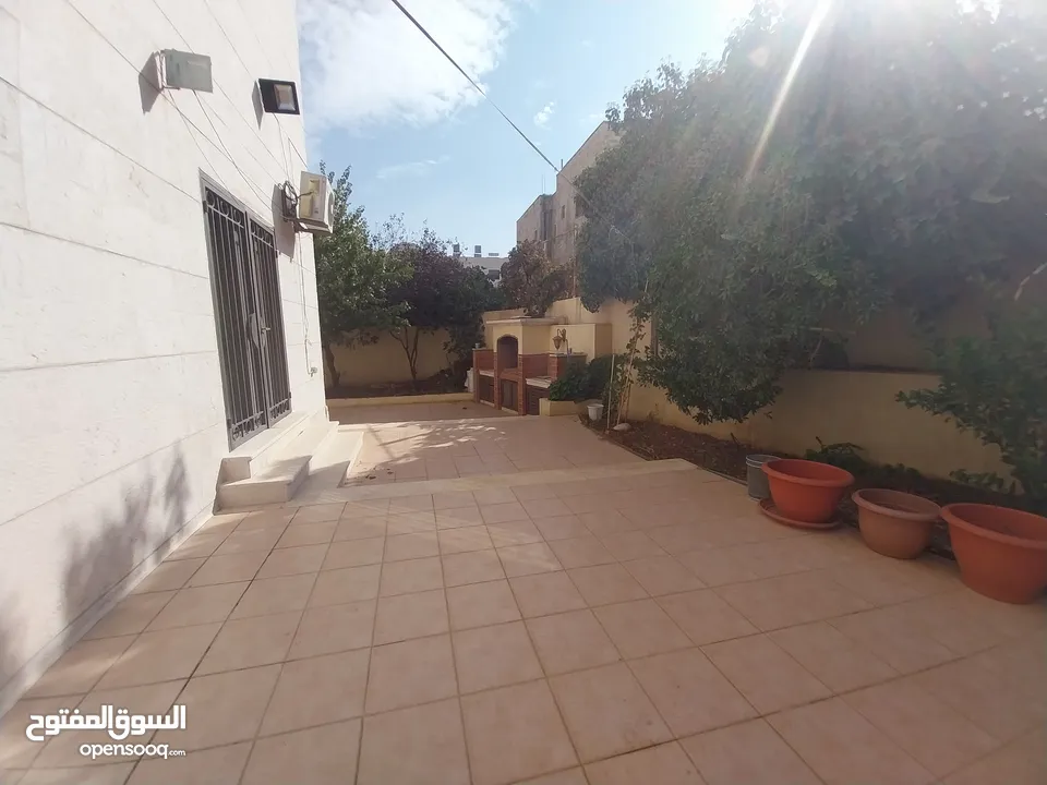 شقة للايجار في دير غبار  ( Property 35122 )-175064312