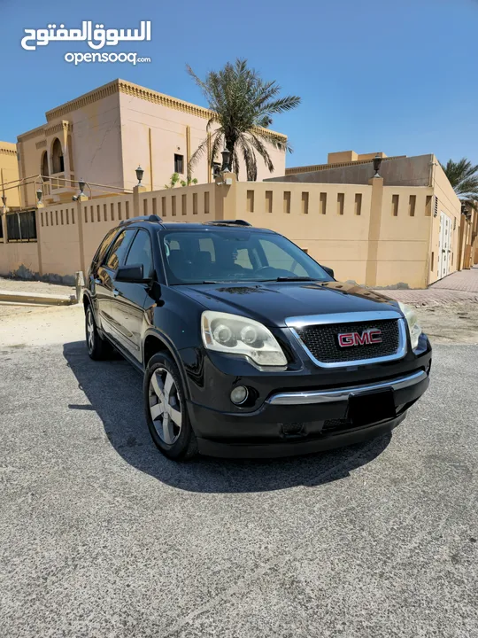For sale GMC Acadia 2010 low mileage in good condition