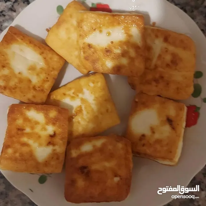 جبنة غنم مغلية بالمستكه والمحلب والقزحه