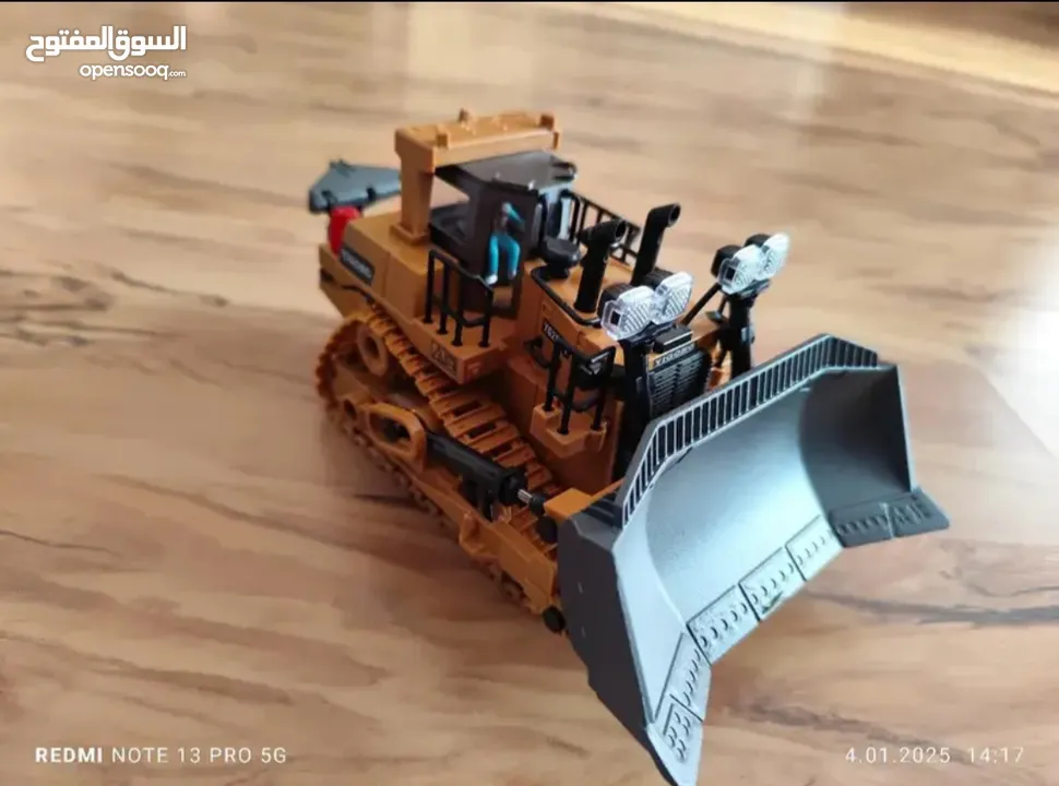 مجسمات اليات ثقيله و شحن RC