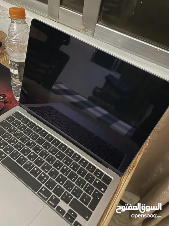 Macbook air m2 ( needs board)