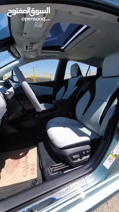تويوتا بريوس 2022 ليمتد أعلى صنف فحص كامل TOYOTA PRIUS LIMITED FULLY LOODED