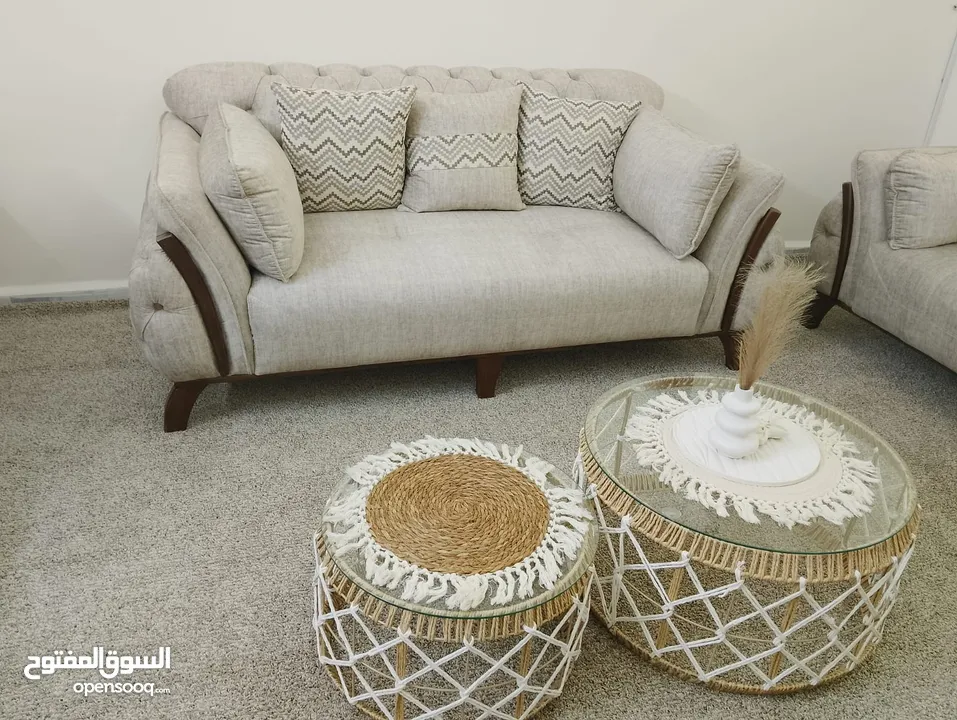 مشغل وتنجيد ابو يزيد اللولو الكافة أعمال التنجيد والكورنرات