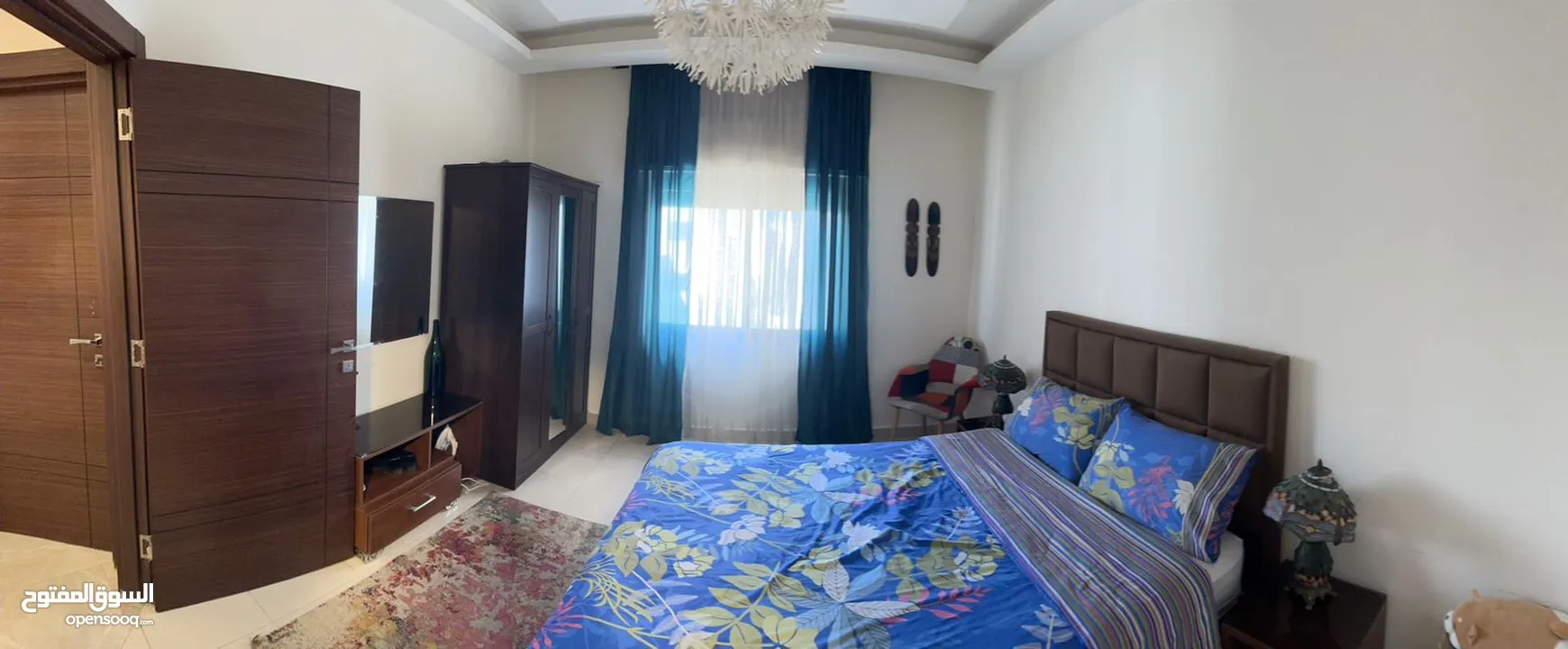 شقة ارضية فاخرة في - دير غبار - ثلاث غرف نوم و ترس خاص (7464)