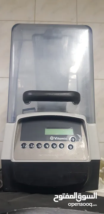 معدات مطعم وكافيه صناعة ايطالية بحالة ممتازة تحتوي على جميع مستلزمات مطعم انا فيه بأسعار مناسبة جدا
