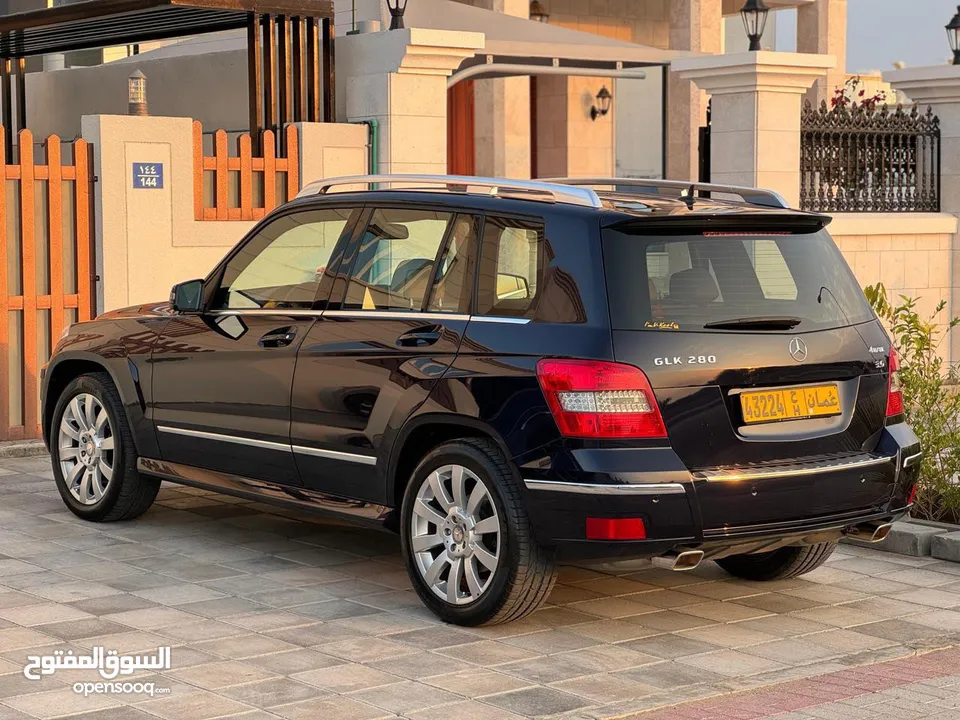 مرسيدس GLK280 خليجي وكالة عمان بدون حوادث ماشي 54 فقط ممشى الحقيقي بختصار شبه جديد 2009