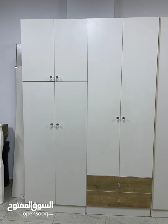 غرفة نوم خشبي راقية مميزة بوجود خزانة عشر دفات 6+2