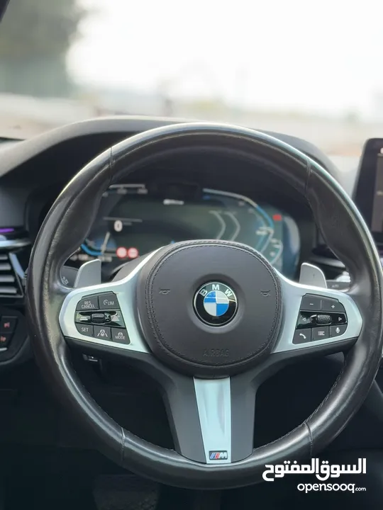 BMW 530e M