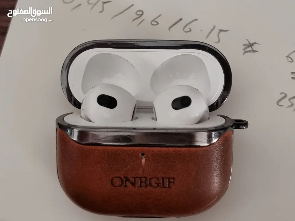 Apple Airpods 3 used سماعات ابل ايربودز 3