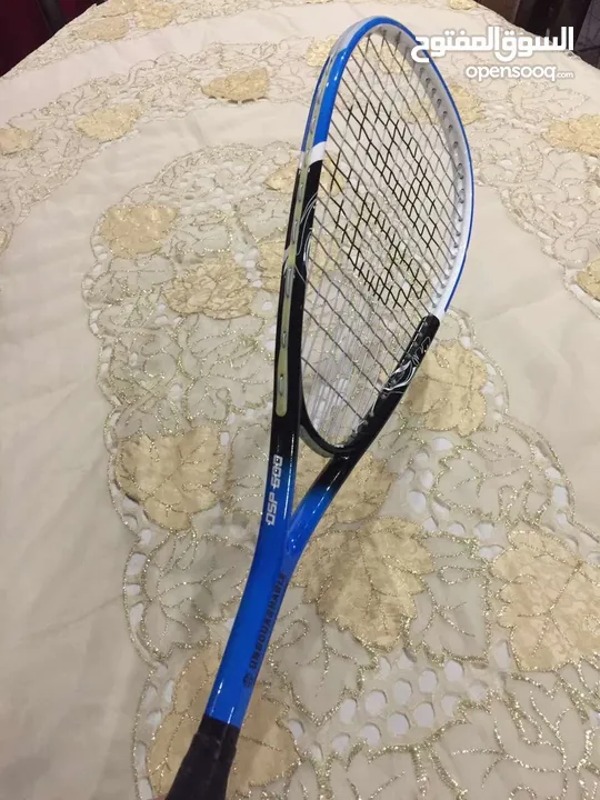 مضرب سكواش squash racket