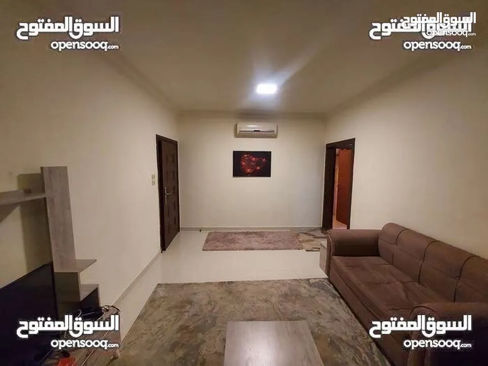 شقة مفروشة  للايجار الجاردنز خلف بن العميد طابق رابع مساحة 100م