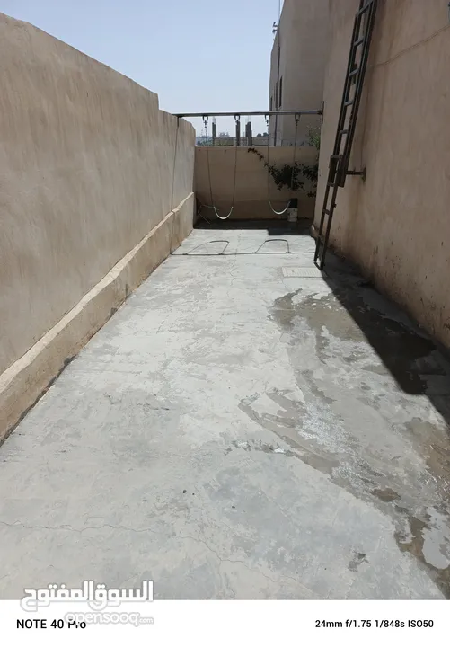 منزل للبيع كاش من المالك مباشرة  المنزل مستقل مدخل مستقل يحيط به صور من جميع الجهات المنزل