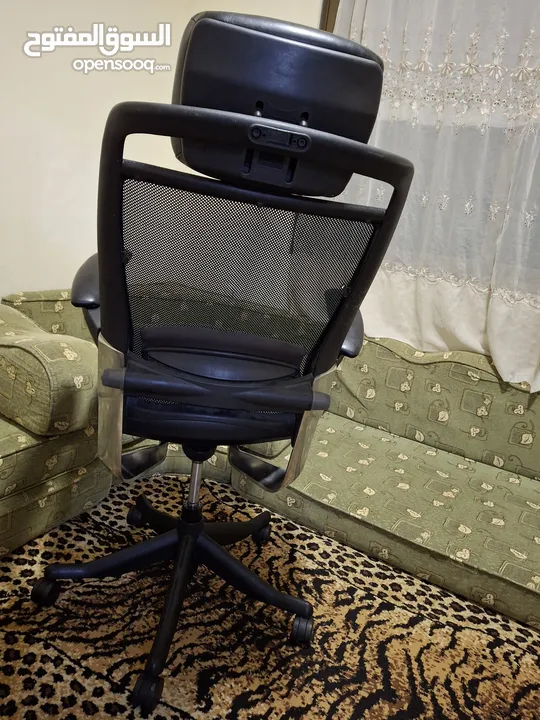 كرسي مكتب متحرك