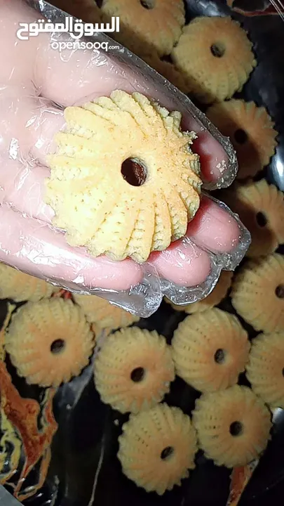بما انو قرب العيد الاضحى كل عام وانتو بالف خير بلشنا نطلع طلبات كعك الي بحب يوصي اشي نظيف ومرتب