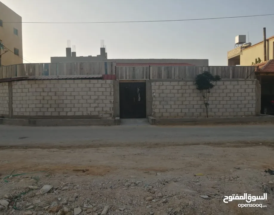 بيت للبيع مساحة الارض، الضليل 500 متر على شارعين ..