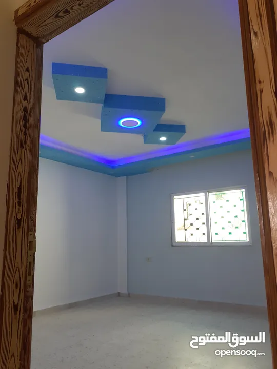 شقة طابقية للبيع السلط البحيرة