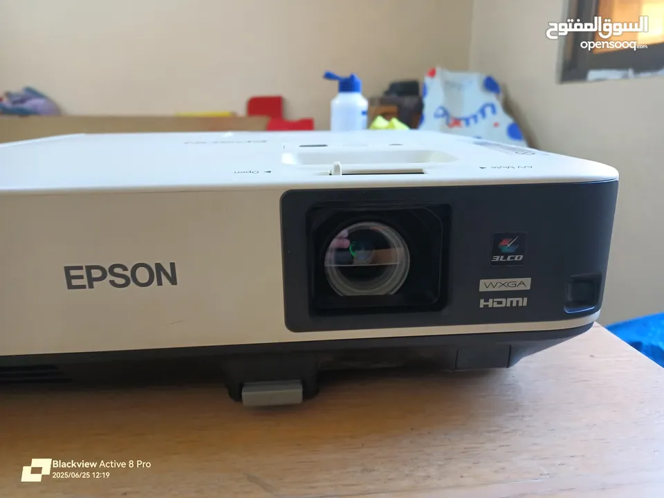 Epson EB-2155W Projector