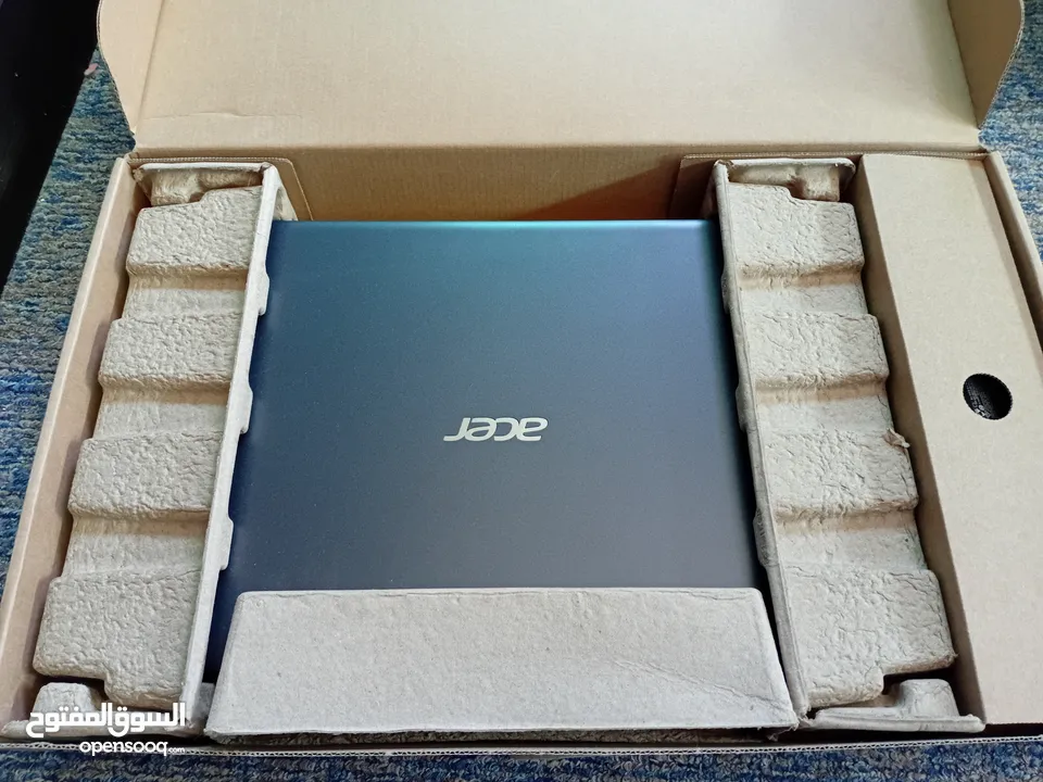 لابتوب acer  slam   الموصفات rayzn 3 الجيل الاخير 4غيغا  ram Ddr4 الكرت انتل  u hd الذاكرة 1tera HDD