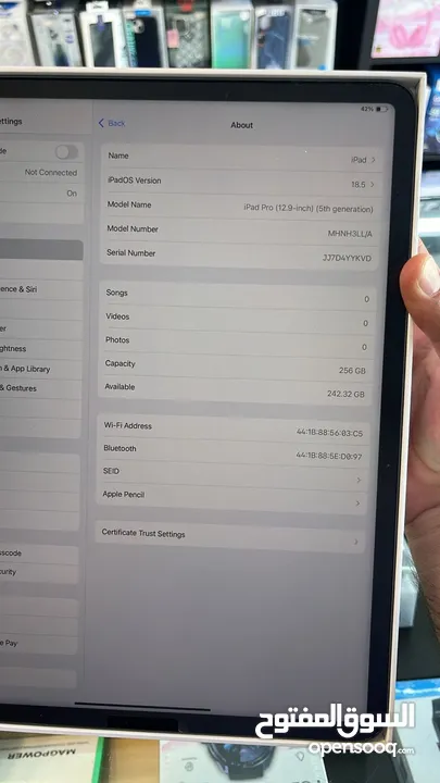 iPad Pro 5th generationبحالة ممتازة جدا