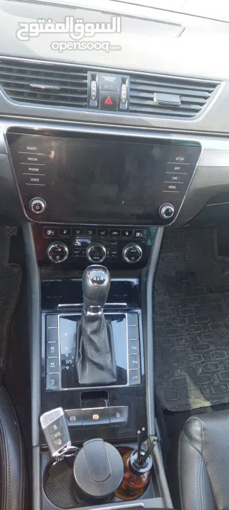 سكودا سوبيرب 4/4 280 حصان بانوراما اقتصادي جدا نضام الاستطفاف الذاتي 4 وضعيا قياده ممري كراسي صاروخ