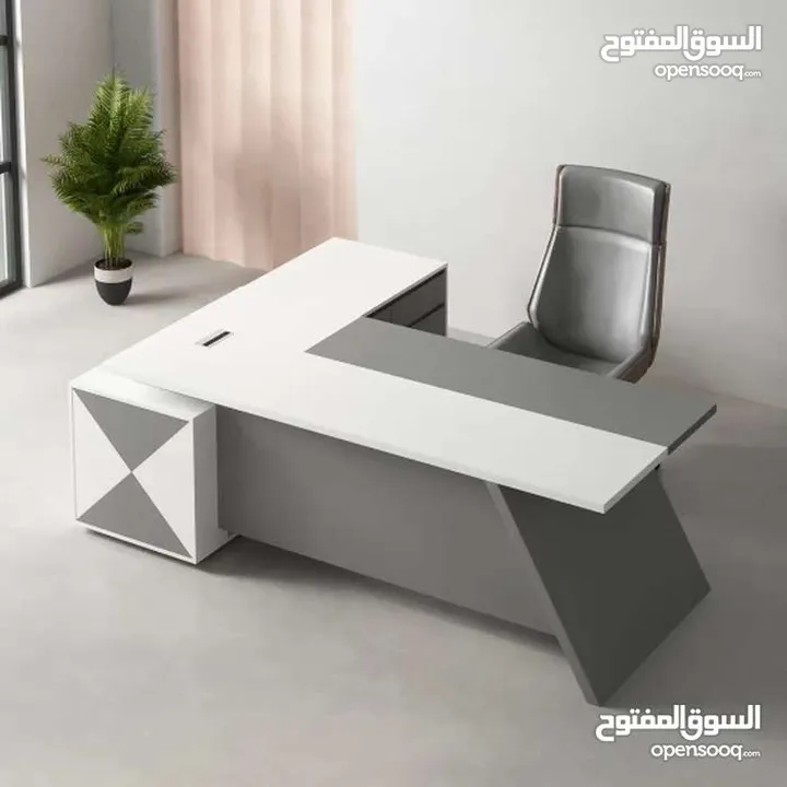 مكتب 140*70 مع جانبيه 80*40 وطاولة وسط تفصيل خشب مستورد بسعر المصنع
