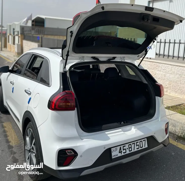 نيرو هايبرد2020تورنج اعلى صنف مع فتحه وارد كوري عداد قليل فجص وجمرك للبيع كاش او اقساط
