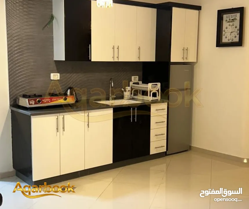 استوديو مفروش لموظفة بمكن حيوي قريب من الخدمات