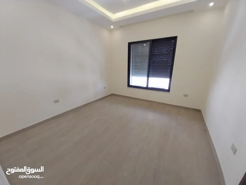 شقة غير مفروشة للإيجار ( Property 38690 )-175034701