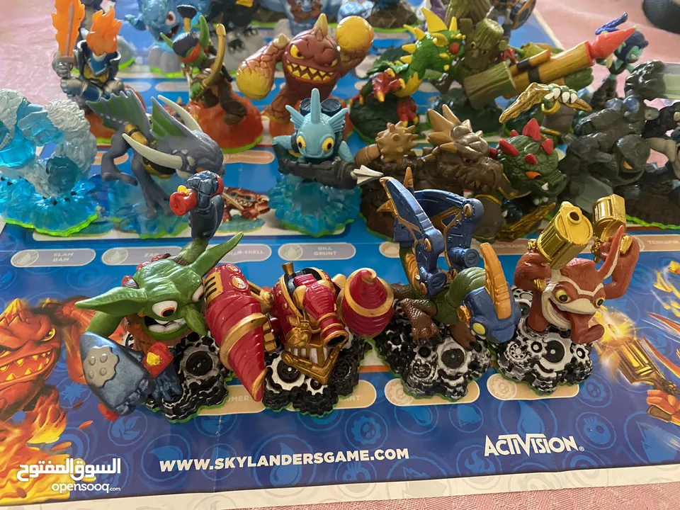 سكاي لاندر للنينتيندو وي....طقم كامل مع الCD Skylanders for Wii and 3DS Nintendo