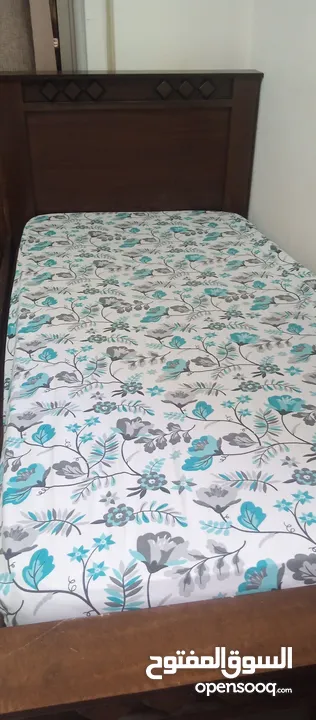 تخت مفرد للبيع