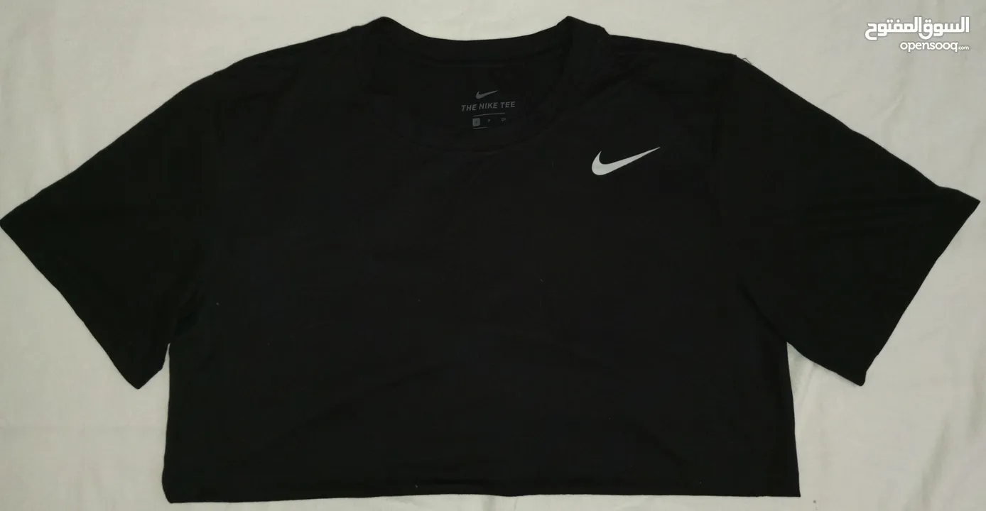 pull the Nike homme taille M