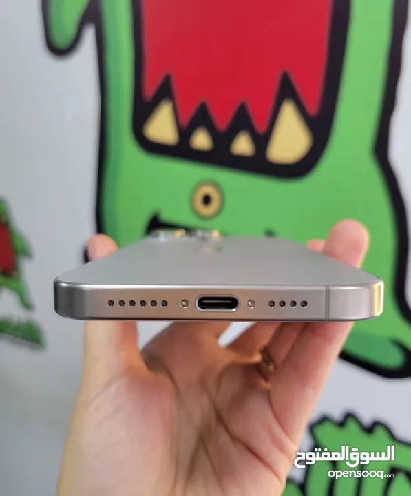 متوفر  iphone 15promax  سعة تخزين 256  بطارية 86/: بلميه  جهاز غير مفتوح وغير مستبدل قطع