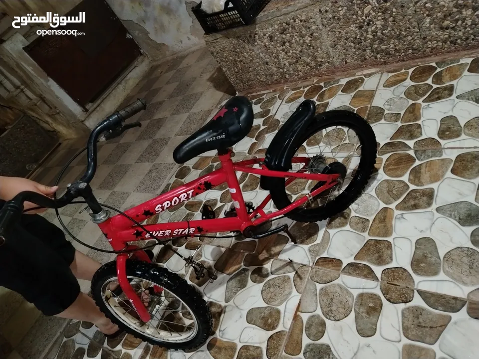 بسكاليت استعمال خفيف جنط 16 بدون جنزير بس ينقصه جنزير بس