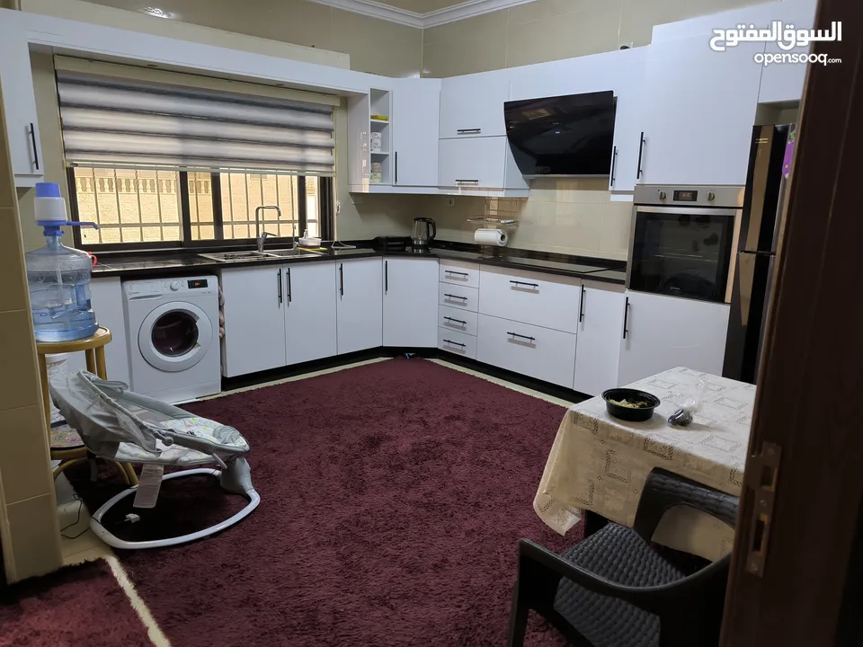 شقة جميلة جدا وذات موقع حيوي