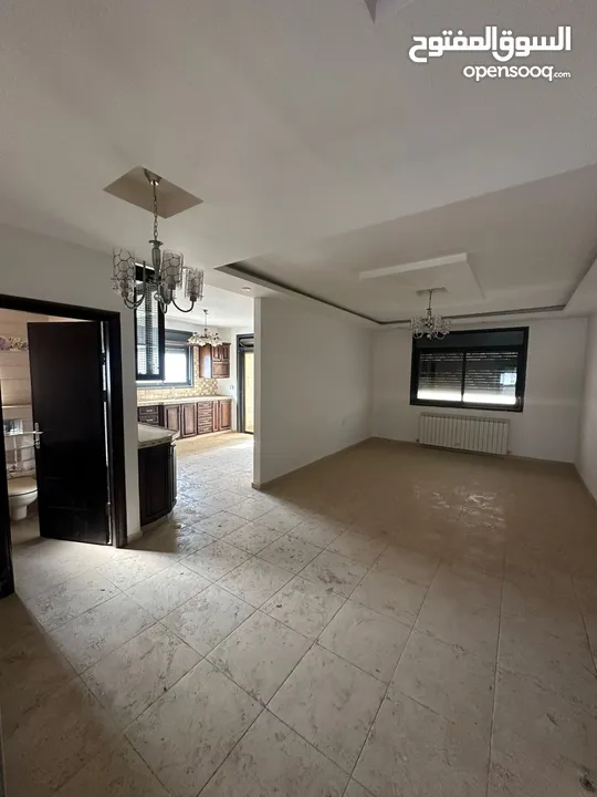 شقه للبيع بعين منجد