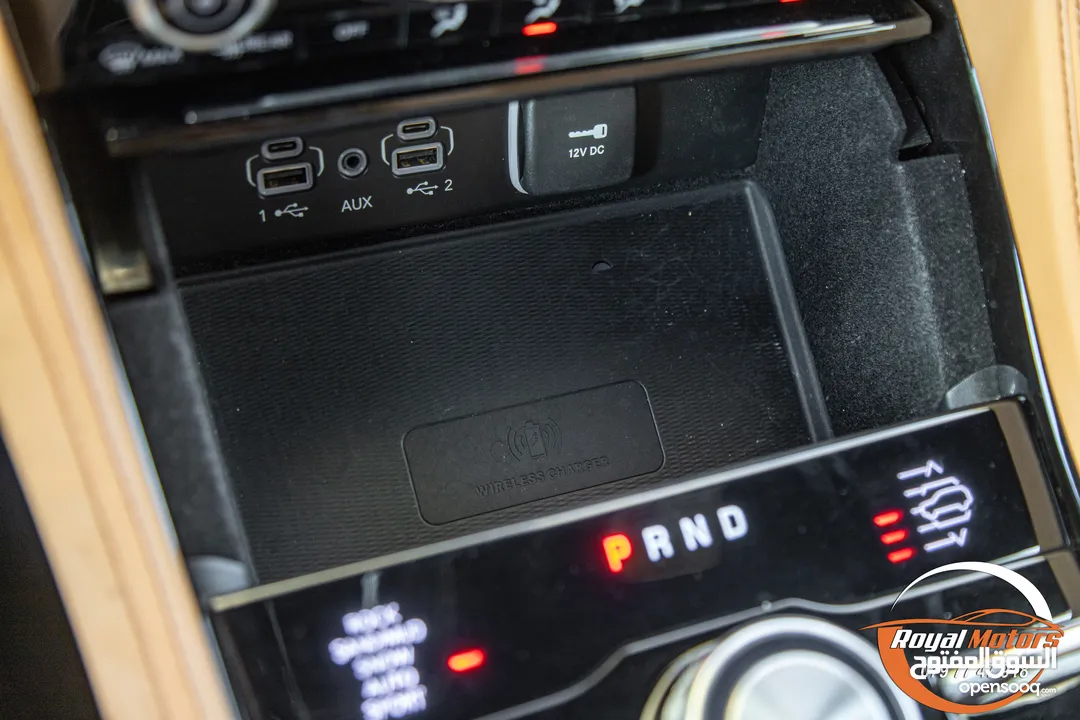 الان لدى رويال موتورز   Jeep Grand Cherokee L 2021 Summit